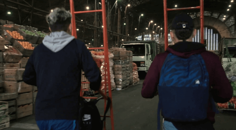 Lechuzas, pandillas y ambulantes - Cortometraje documental